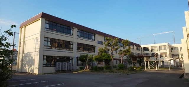 徳島市立加茂名中学校